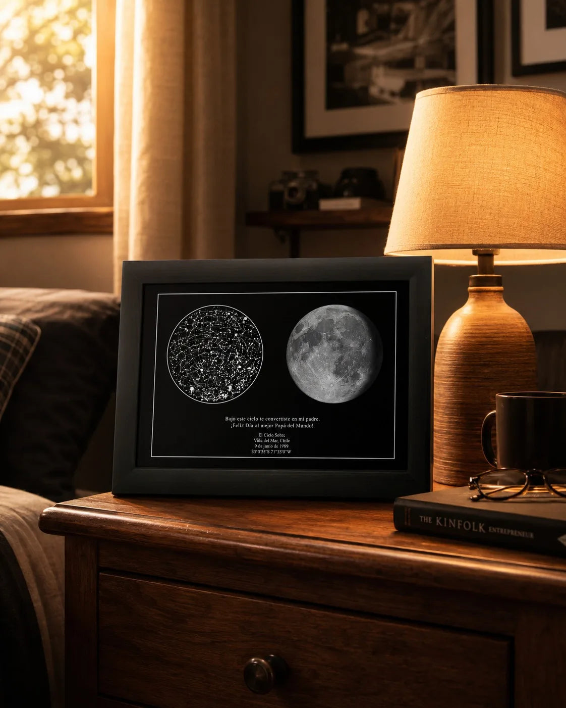 Detalle del Mapa Estelar Cielo Lunar con estrellas y fase lunar